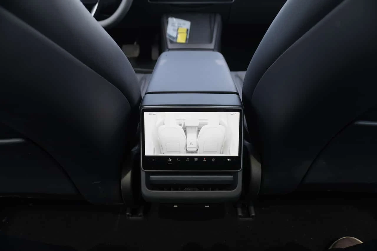 Tesla Model 3 * RWD * CARFAX * ��� ������������ ������ | Mobile.bg � ����������� 13