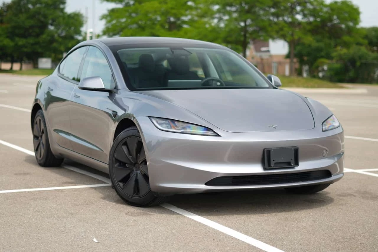 Tesla Model 3 * RWD * CARFAX * БЕЗ ПЪРВОНАЧАЛНА ВНОСКА