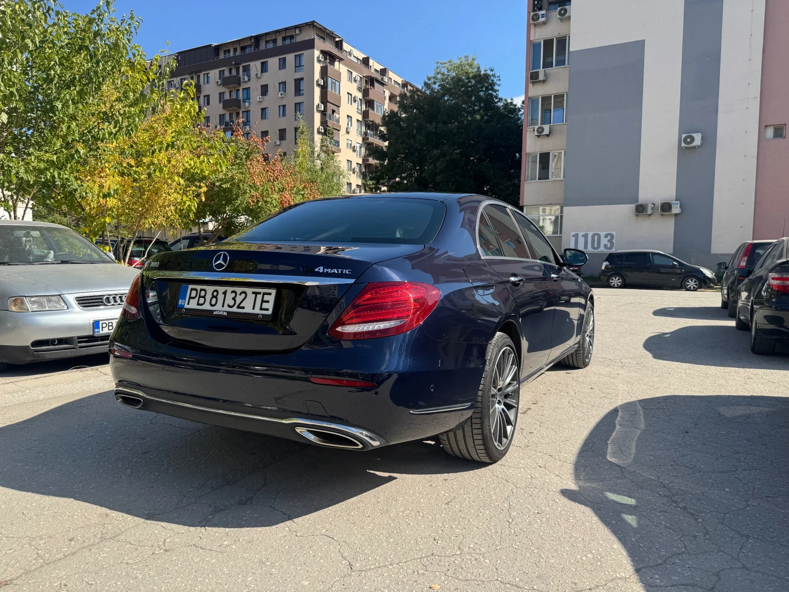 Mercedes-Benz E 300 4 matic, снимка 4 - Автомобили и джипове - 56440088