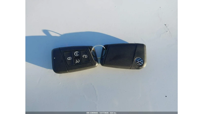 VW Tiguan R-LINE* PANORAMA* , снимка 12 - Автомобили и джипове - 53419632