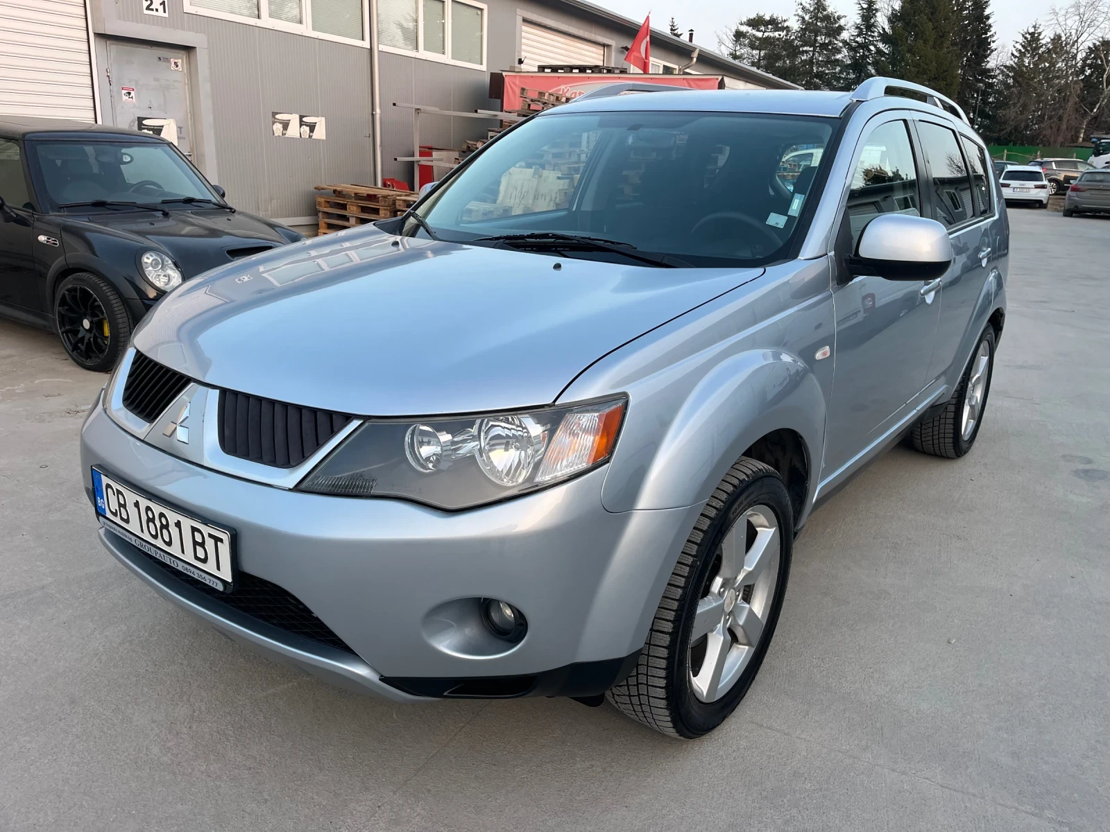 Mitsubishi Outlander 2, 0TDI-4x4/6+ 1/АЛКАНТАРА/ОБСЛУЖЕН/ТОП!!! - изображение 3