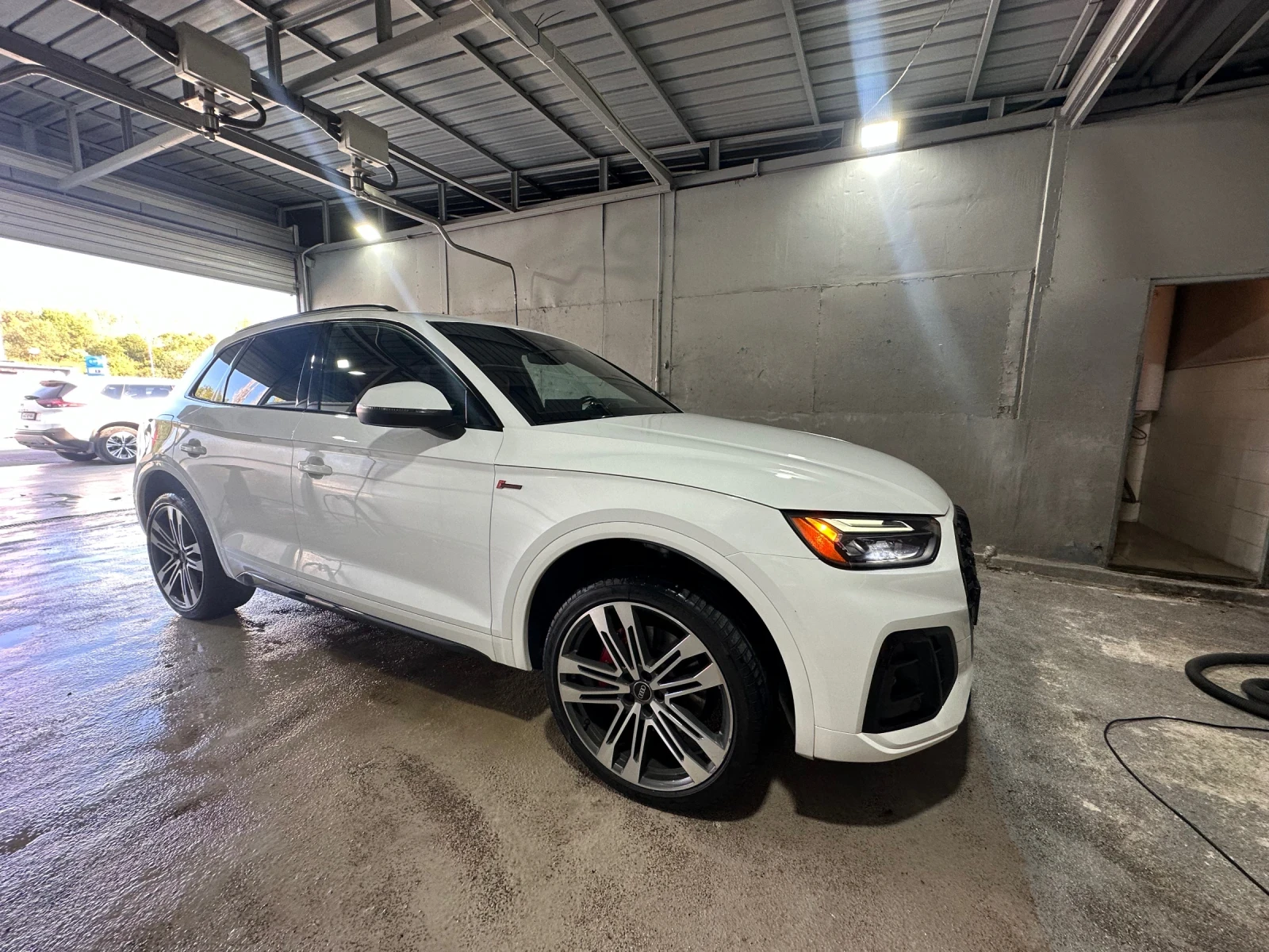 Audi SQ5 Supercharger , Premium Edition  - изображение 3