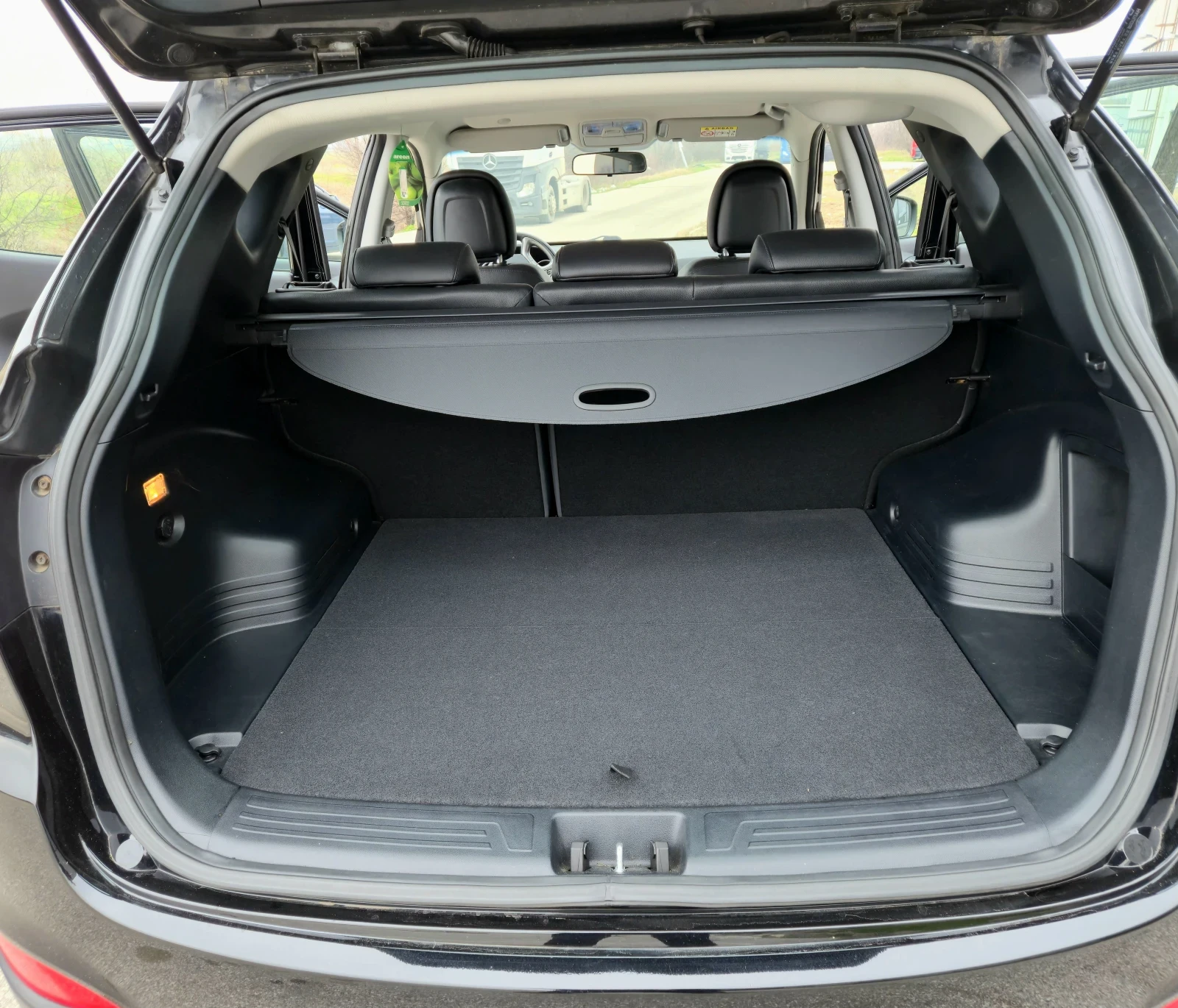 Hyundai IX35 ФЕЙСЛИФТ 2.0CRDI 136кс 4WD NAVI 2015r CARPLAY WAZE, снимка 11 - Автомобили и джипове - 53661311