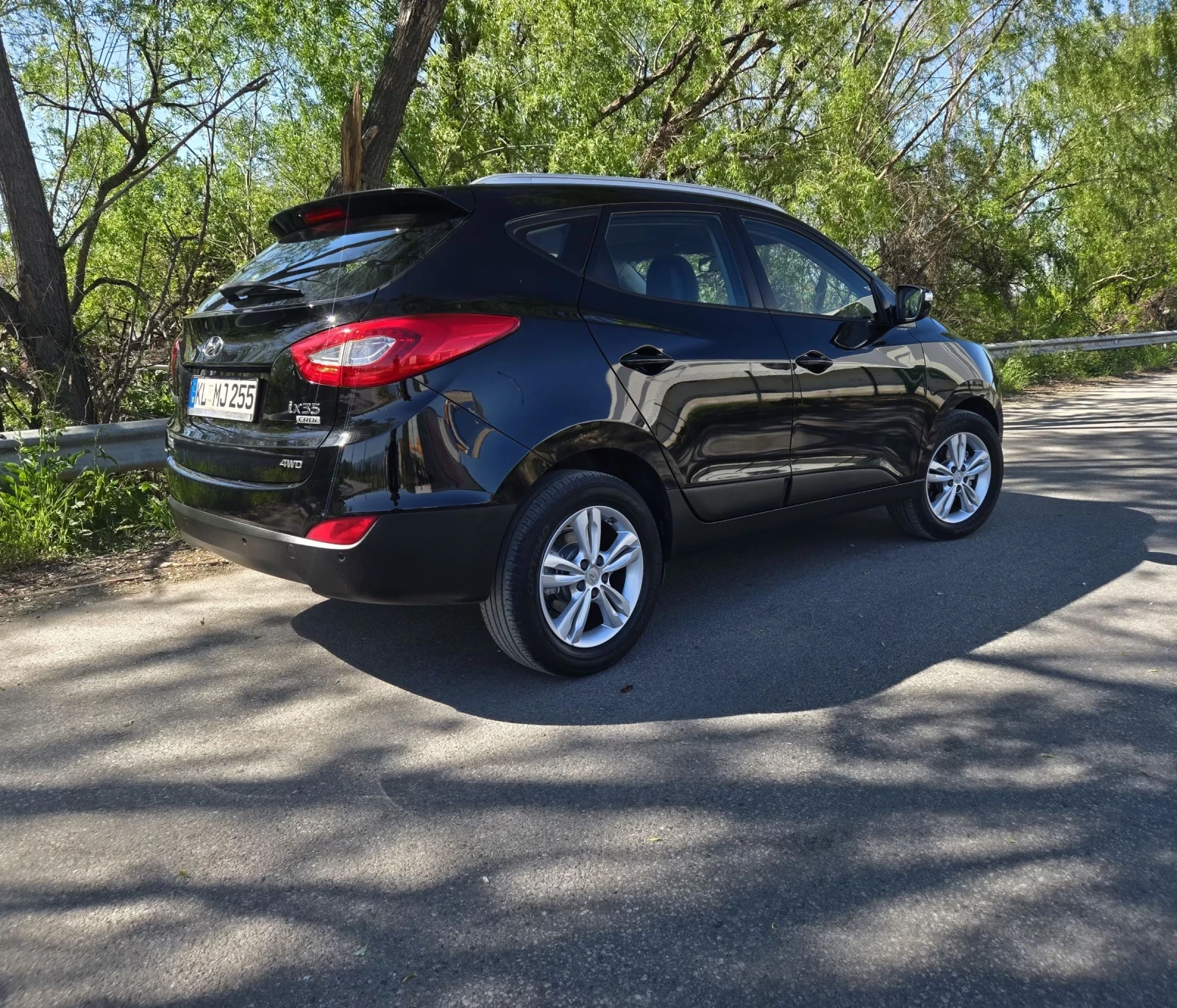 Hyundai IX35 FACELIFT 2.0CRDI 136кс 4WD NAVI 2015r CARPLAY WAZE, снимка 2 - Автомобили и джипове - 53661311