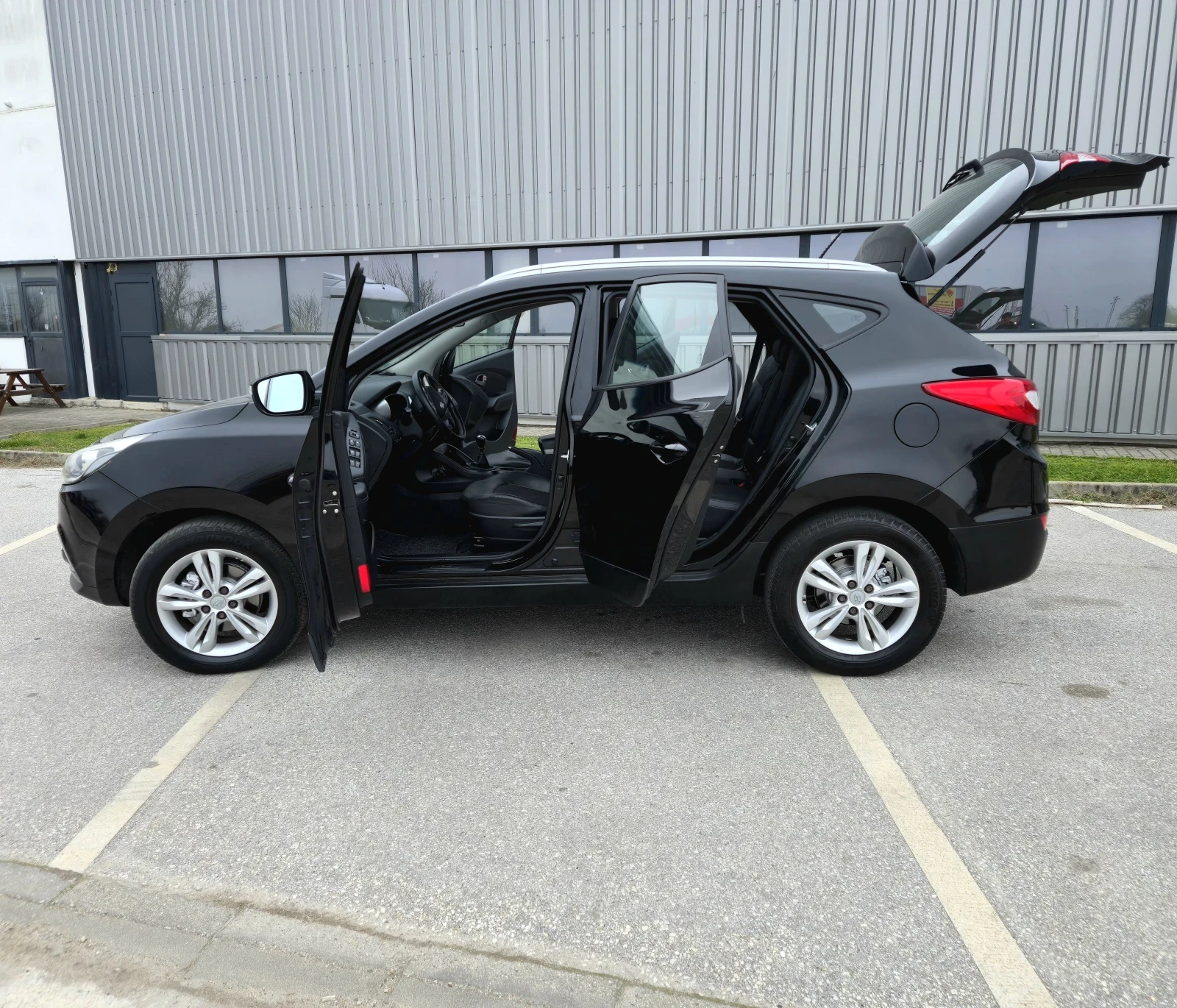 Hyundai IX35 ФЕЙСЛИФТ 2.0CRDI 136кс 4WD NAVI 2015r CARPLAY WAZE, снимка 6 - Автомобили и джипове - 53661311