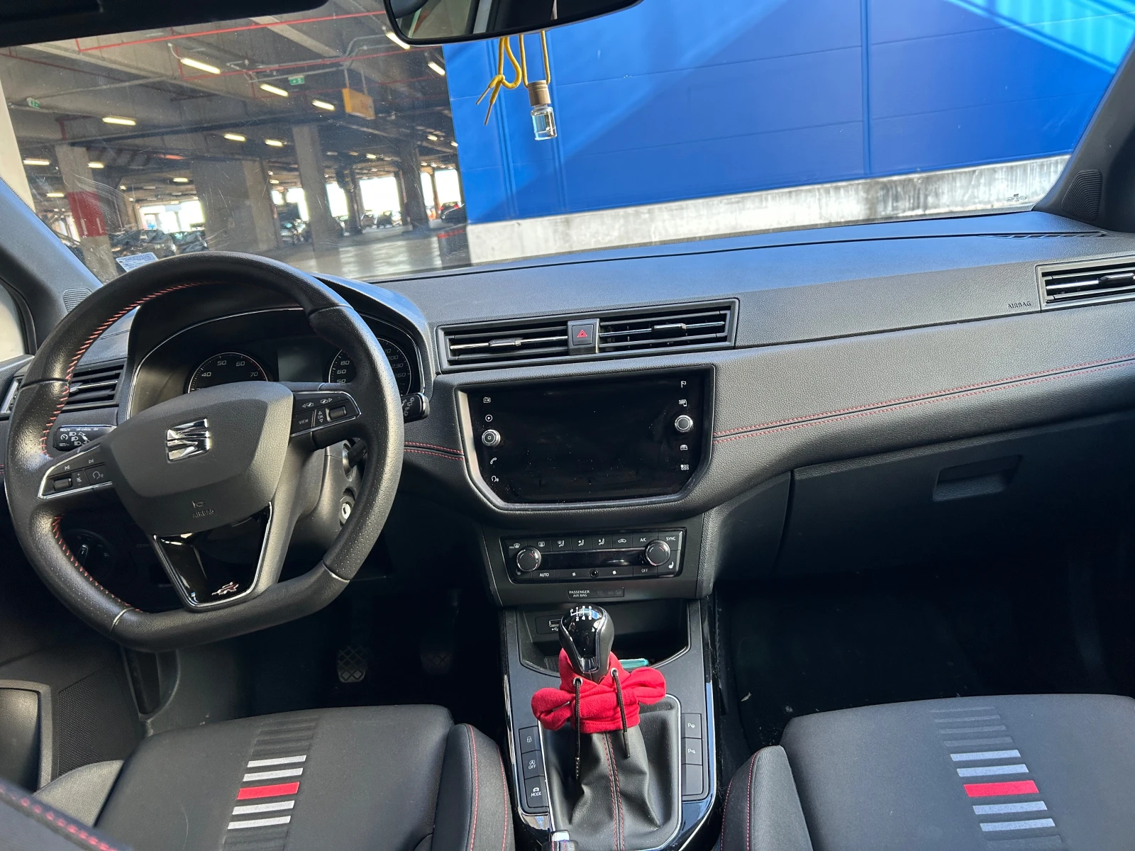 Seat Arona FR, снимка 9 - Автомобили и джипове - 54322832