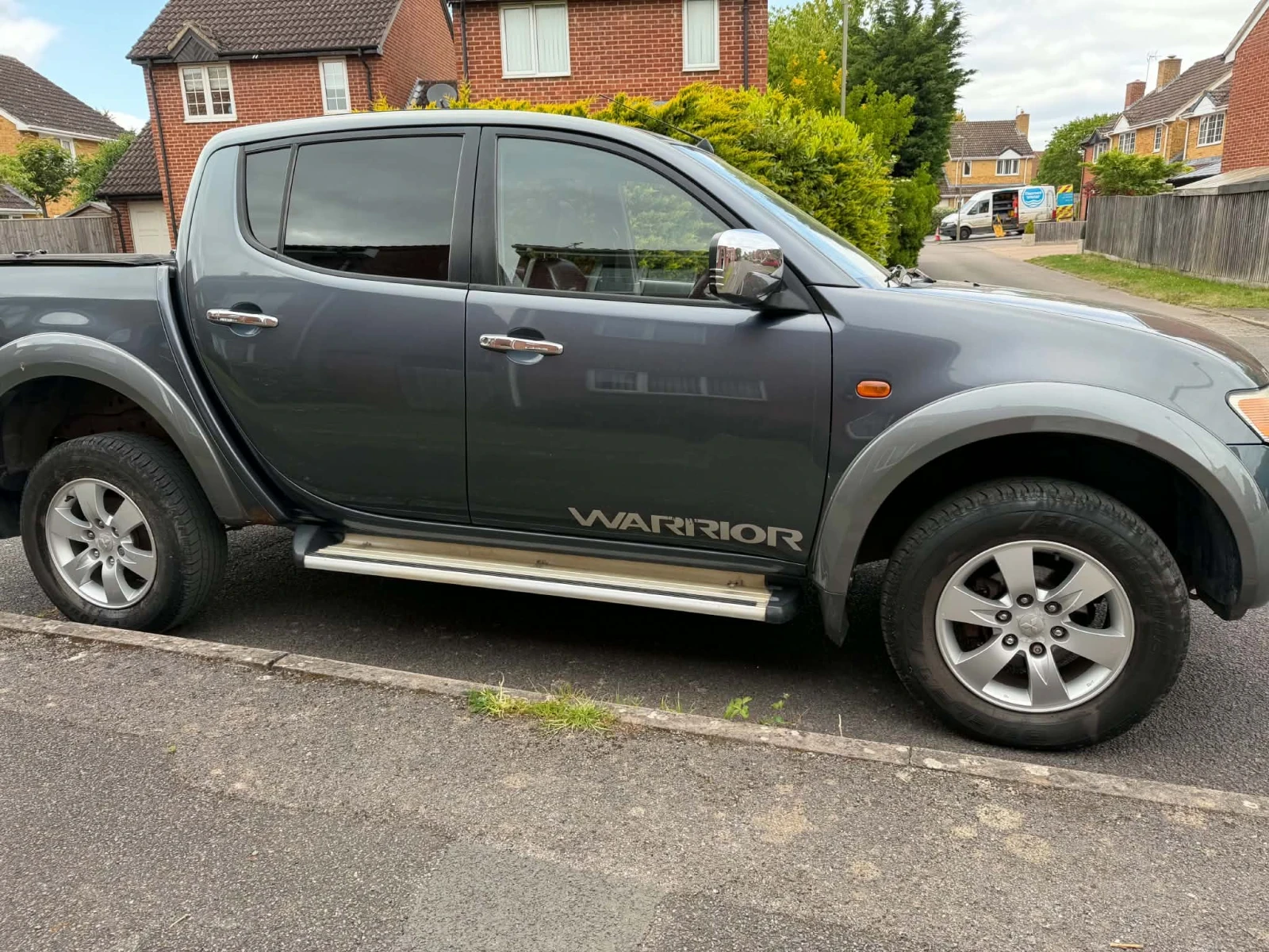 Mitsubishi L200, снимка 3 - Автомобили и джипове - 54552152