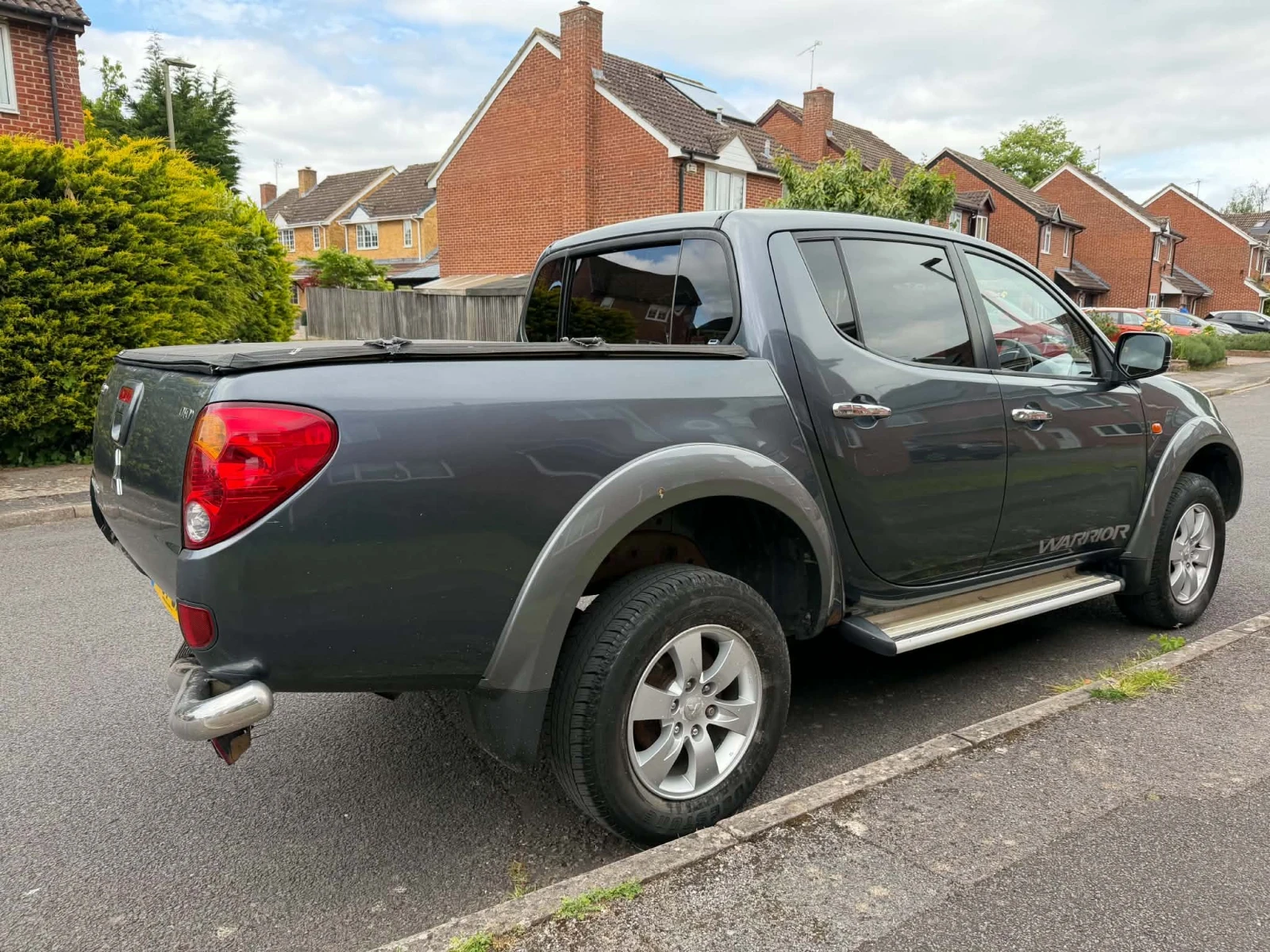 Mitsubishi L200, снимка 6 - Автомобили и джипове - 54552152