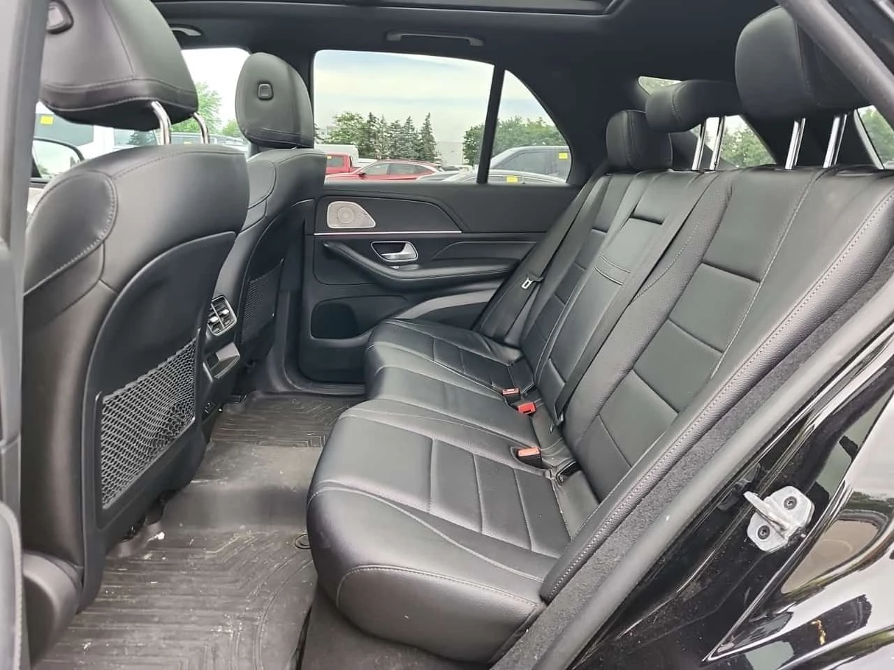 Mercedes-Benz GLE 350 * CARFAX * 2 КЛЮЧА * ПАНОРАМА * АВТОКРЕДИТ * , снимка 12 - Автомобили и джипове - 55007752