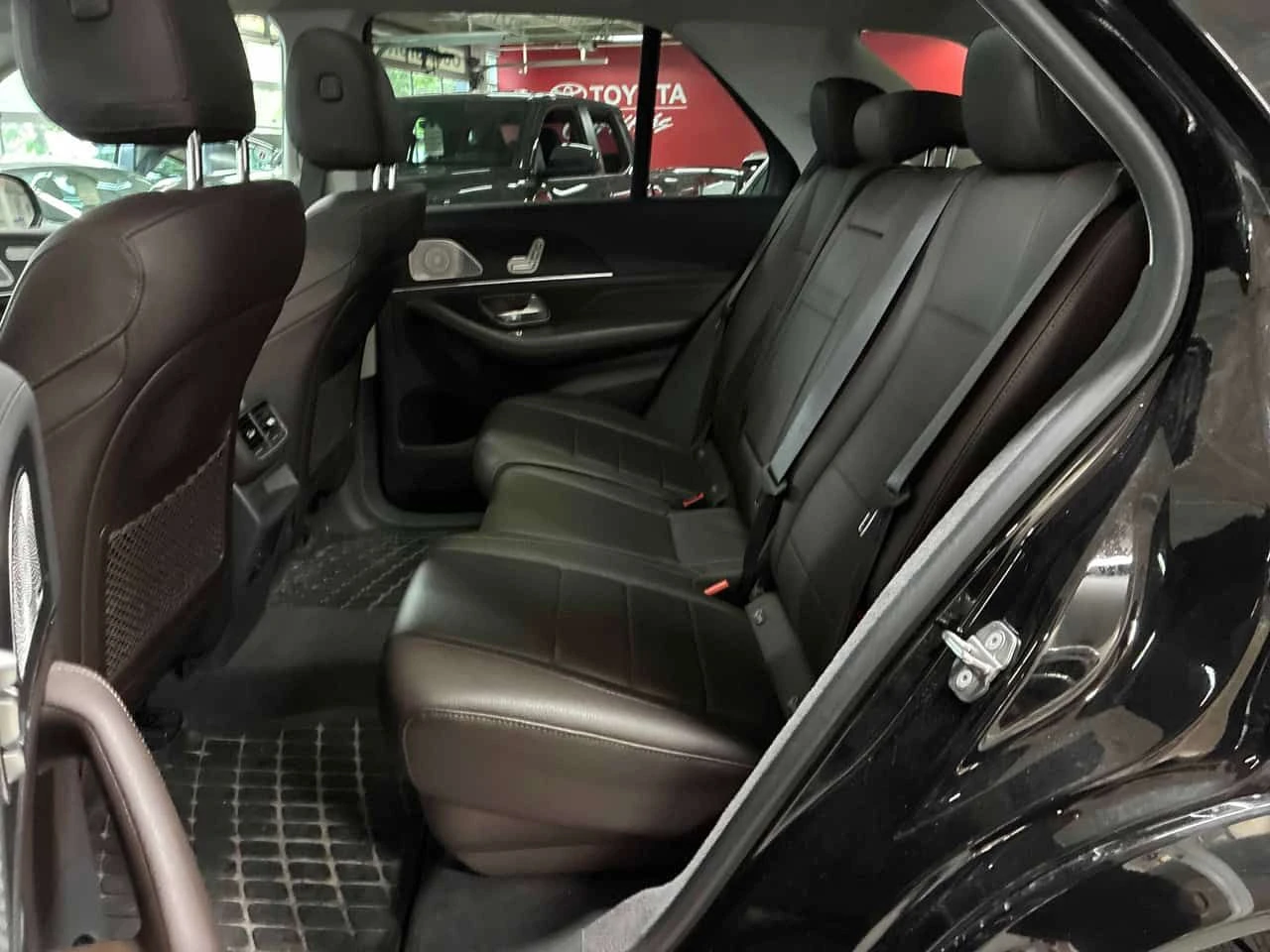 Mercedes-Benz GLE 350 BURMESTER/ПАНОРАМА/360/HUD, снимка 10 - Автомобили и джипове - 55064896