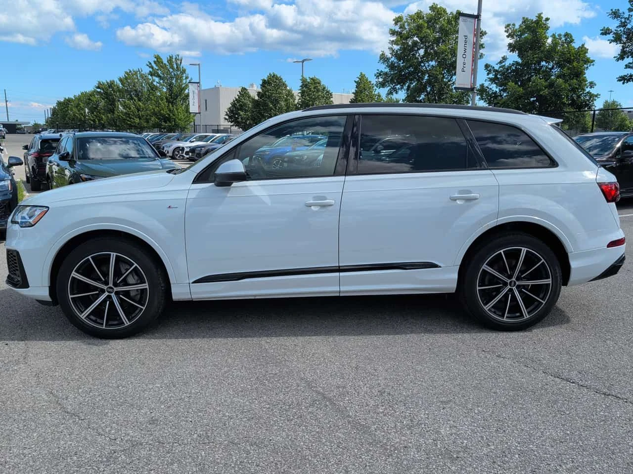 Audi Q7 * Komfort * CARFAX * БЕЗ ПЪРВОНАЧАЛНА ВНОСКА, снимка 2 - Автомобили и джипове - 55076536