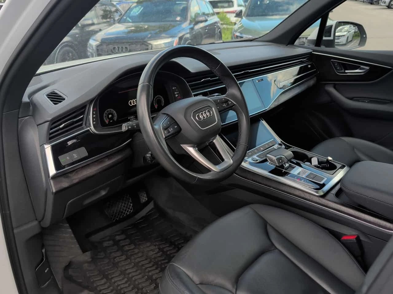 Audi Q7 * Komfort * CARFAX * БЕЗ ПЪРВОНАЧАЛНА ВНОСКА, снимка 14 - Автомобили и джипове - 55076536