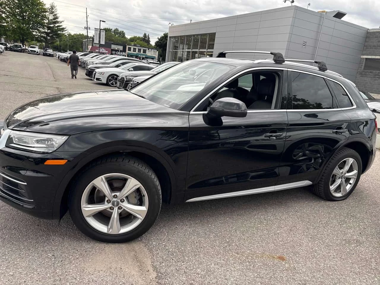 Audi Q5 Progressiv | CARFAX | ПАНОРАМА | ПОДГРЕВ | + ГУМИ, снимка 2 - Автомобили и джипове - 55226005