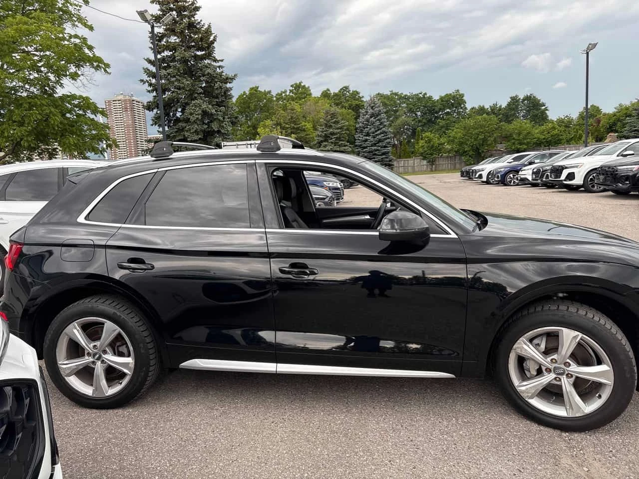 Audi Q5 Progressiv | CARFAX | ПАНОРАМА | ПОДГРЕВ | + ГУМИ, снимка 3 - Автомобили и джипове - 55226005