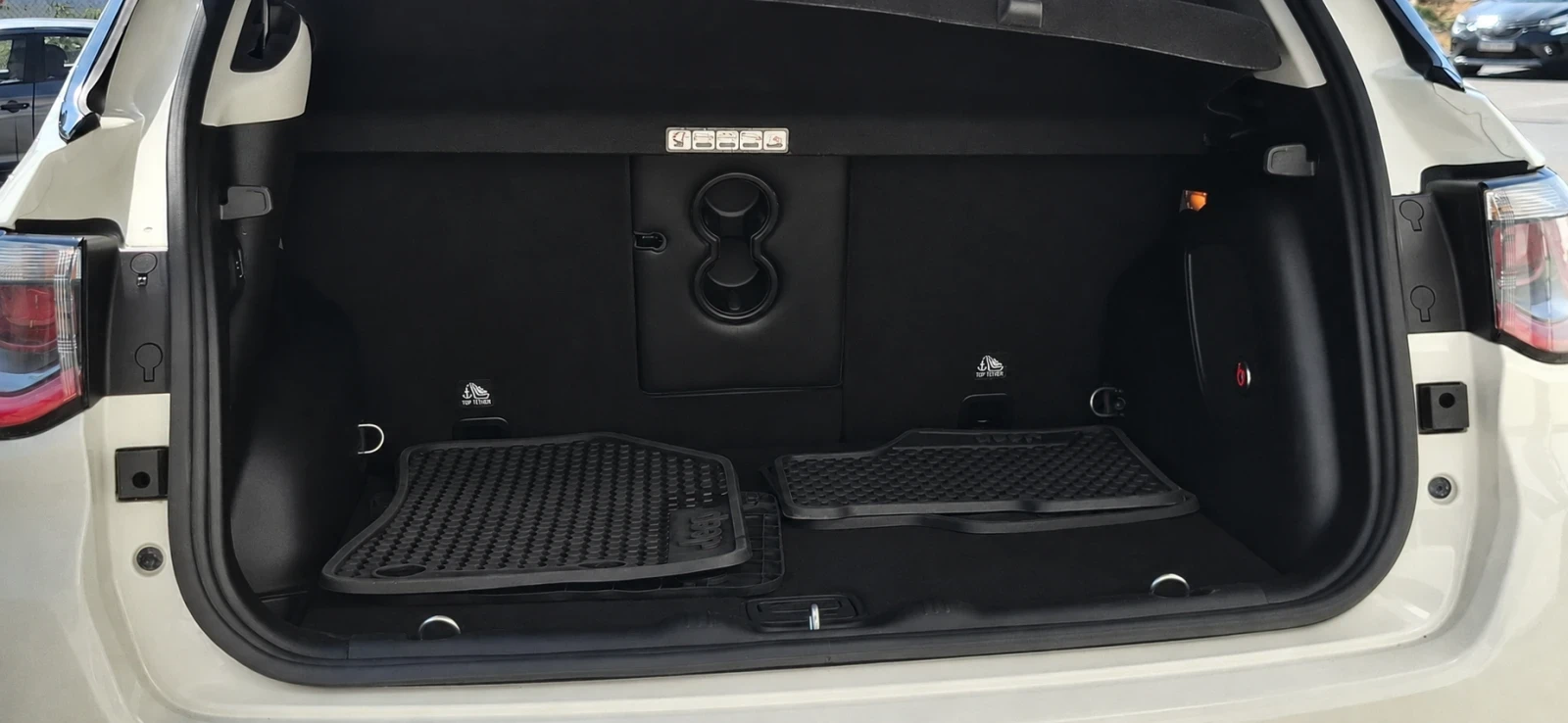 Jeep Compass 1.4 Turbo 170 Automat Full Limited, снимка 11 - Автомобили и джипове - 55694816