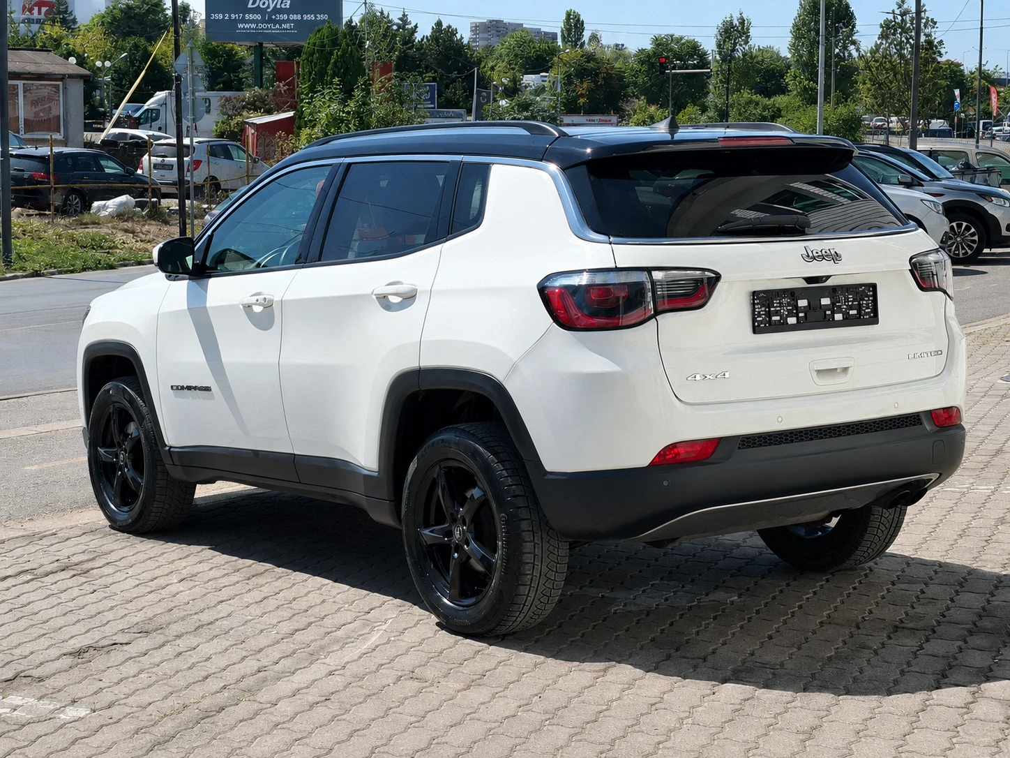 Jeep Compass 1.4 Turbo 170 Automat Full Limited, снимка 5 - Автомобили и джипове - 55694816