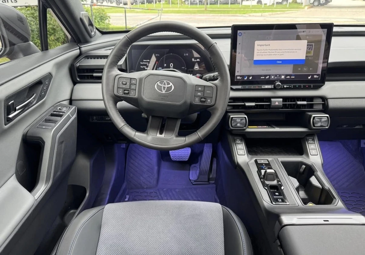 Toyota Rav4 HYBRID XSE * ОБДУХВАНЕ * 360 КАМЕРА * AWD * , снимка 13 - Автомобили и джипове - 55962667