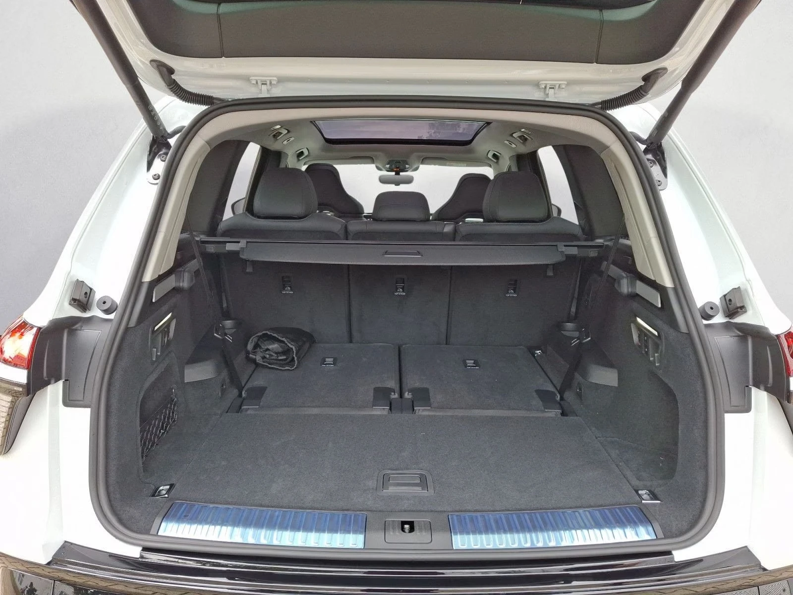 Audi Q7 TDI * NEW 2026* S-LINE 360-CAM PANORAMA 7-МЕСТЕН, снимка 14 - Автомобили и джипове - 56119992