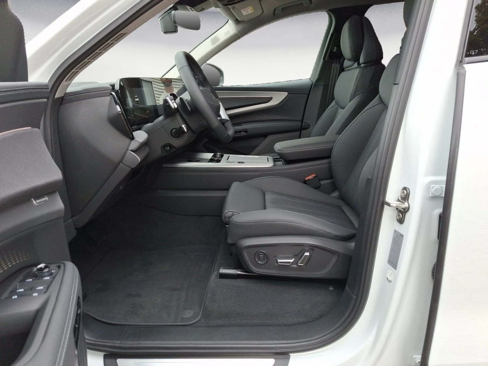 Audi Q7 TDI * NEW 2026* S-LINE 360-CAM PANORAMA 7-МЕСТЕН, снимка 7 - Автомобили и джипове - 56119992