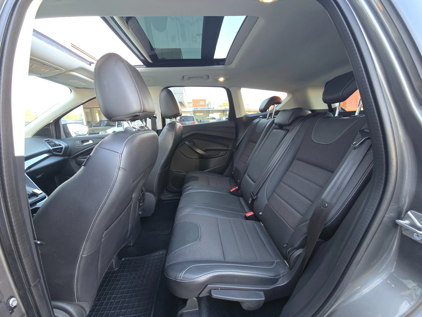 Ford Kuga Автоматик !!80000км!!!!!!!!!!!, снимка 12 - Автомобили и джипове - 56365171