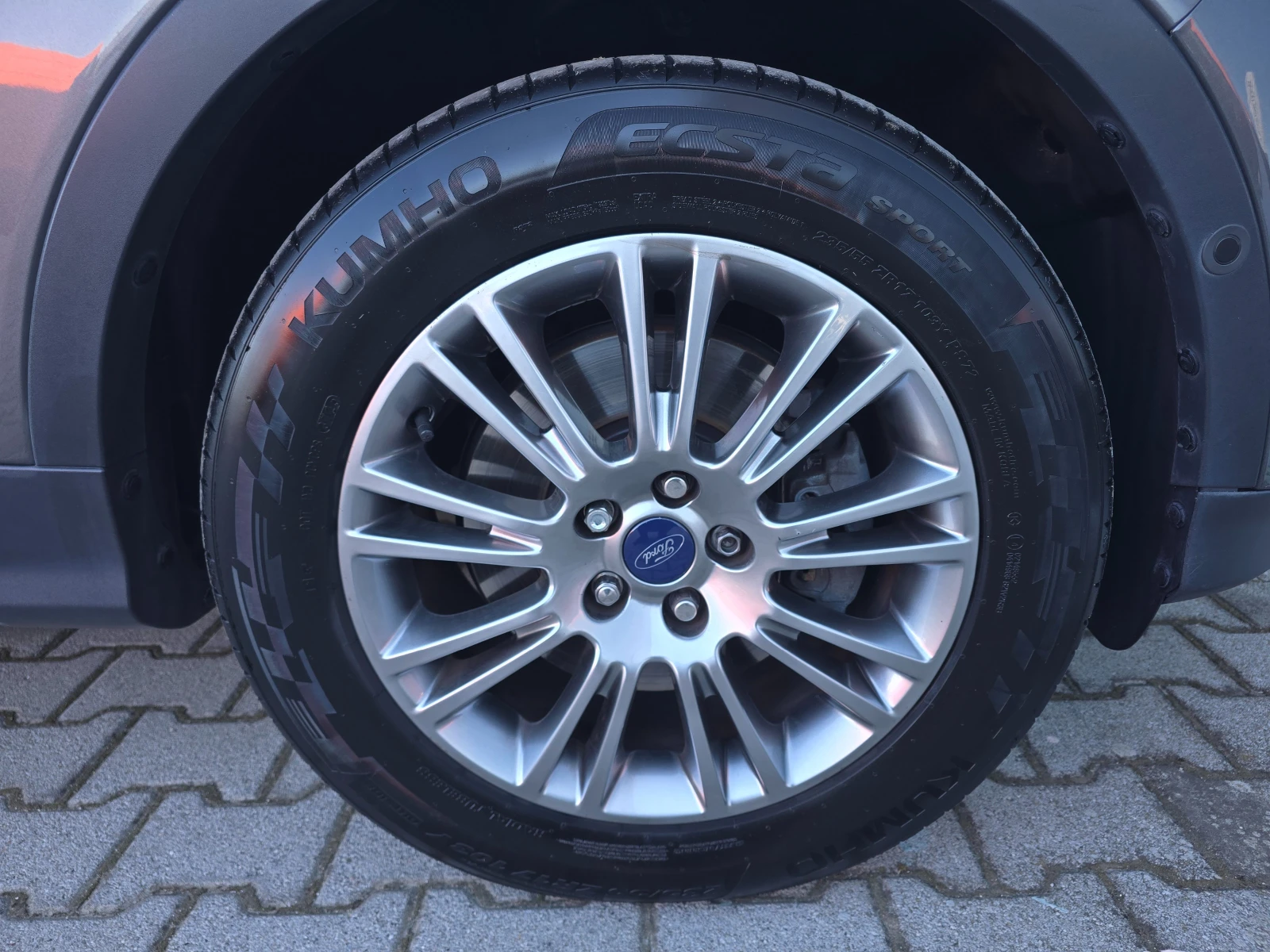 Ford Kuga Автоматик !!80000км!!!!!!!!!!!, снимка 7 - Автомобили и джипове - 56365171