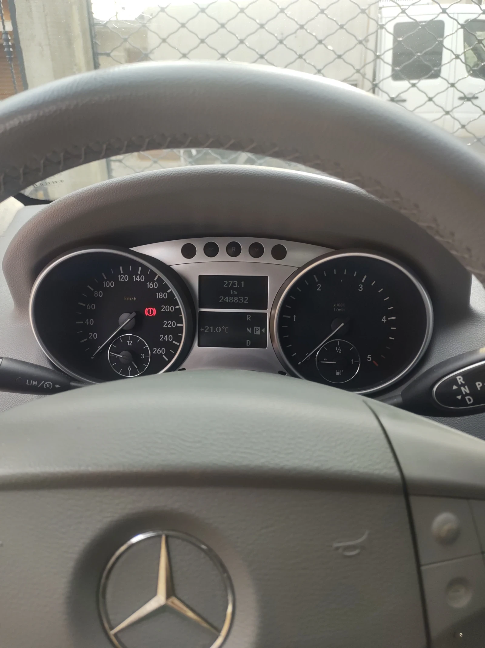 Mercedes-Benz ML 320, снимка 4 - Автомобили и джипове - 56658561