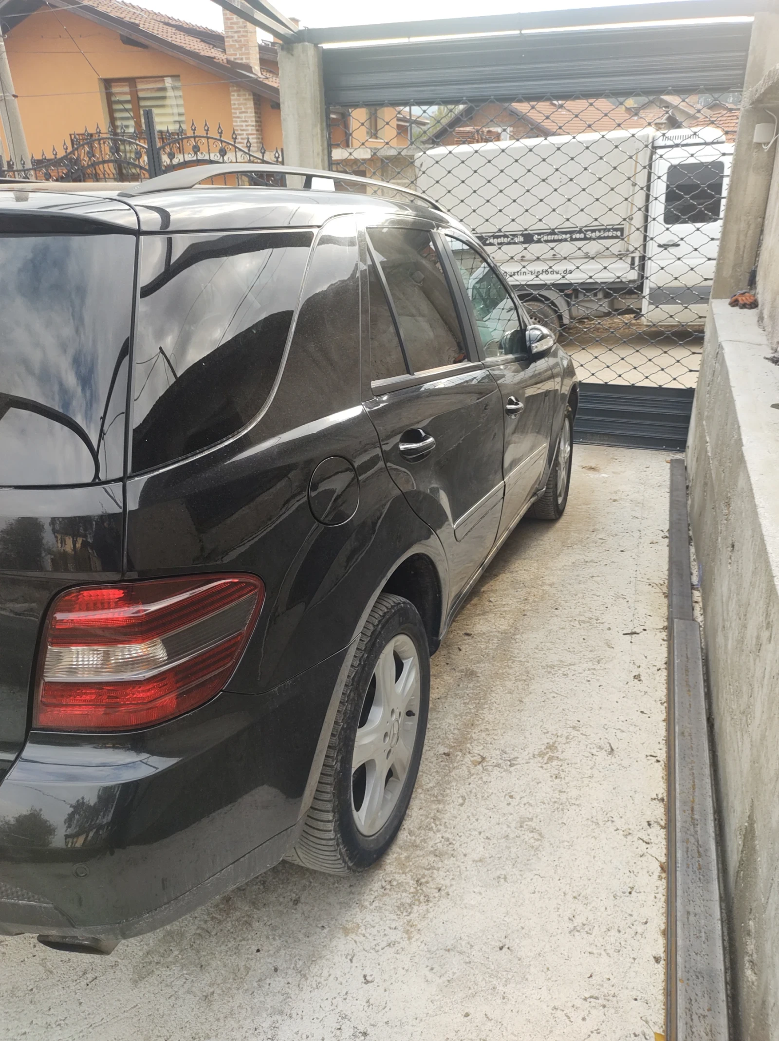 Mercedes-Benz ML 320, снимка 3 - Автомобили и джипове - 56658561