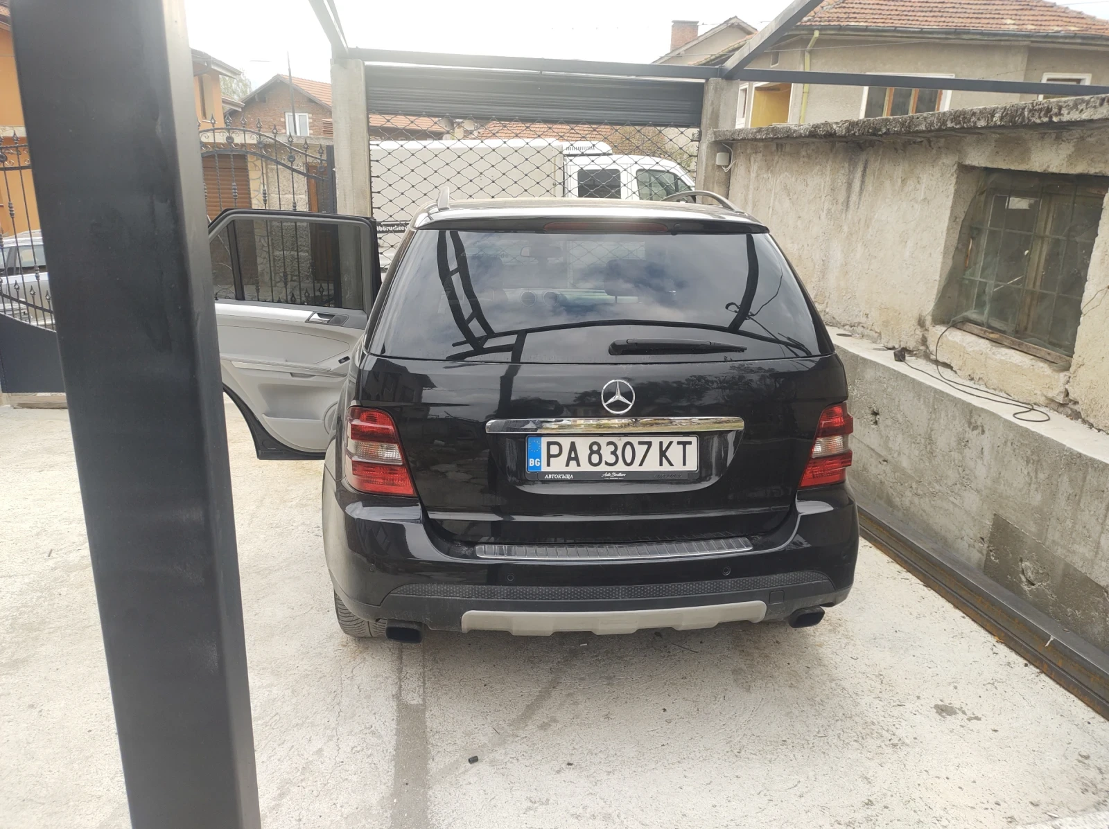 Mercedes-Benz ML 320