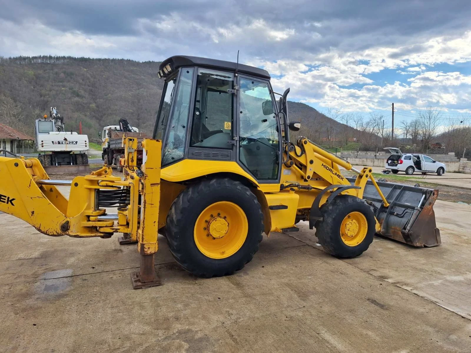 Багер Hidromek 102, снимка 9 - Индустриална техника - 54127148