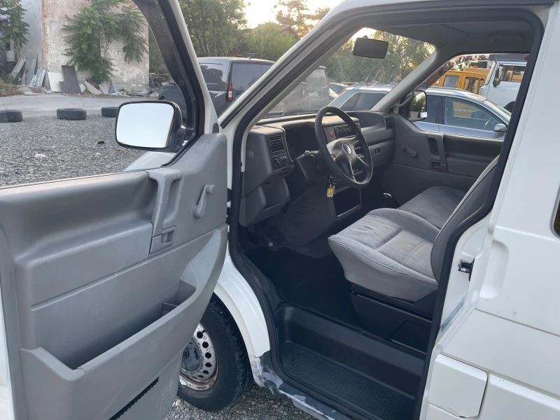Кемпер VW Transporter 2.4 D, снимка 7 - Каравани и кемпери - 51351696