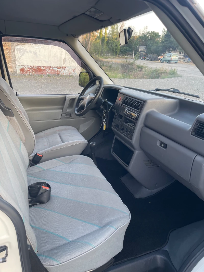 Кемпер VW Transporter 2.4 D, снимка 9 - Каравани и кемпери - 51351696