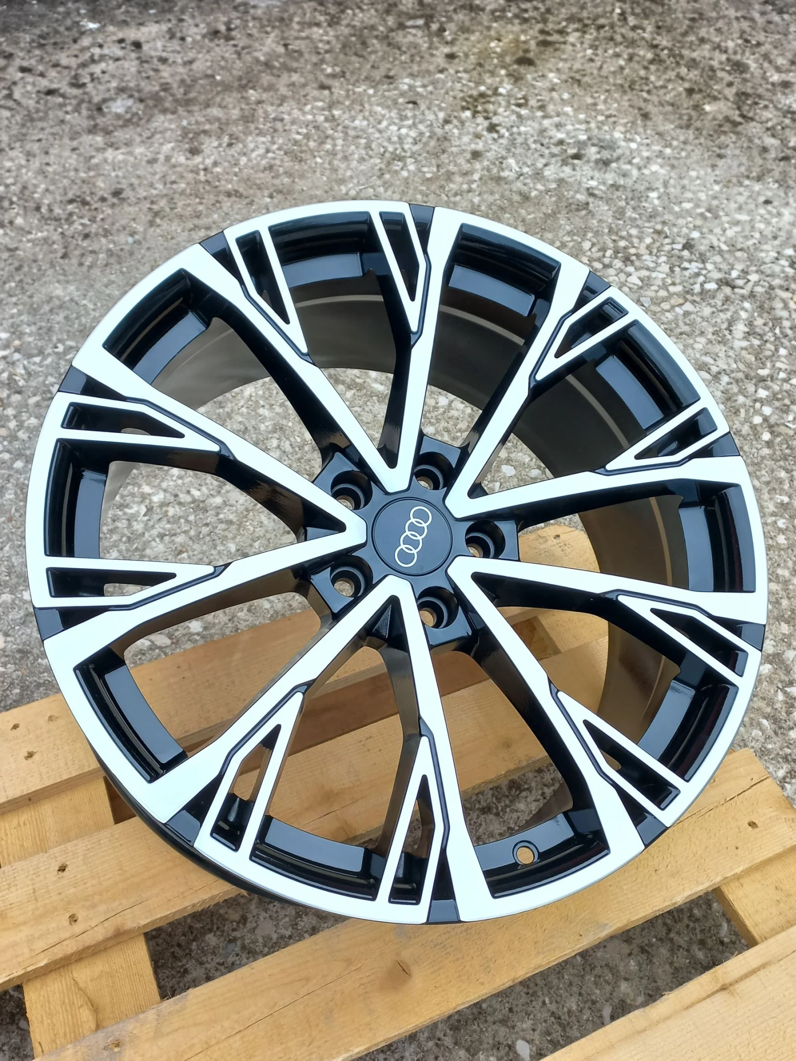   Audi | Mobile.bg   12