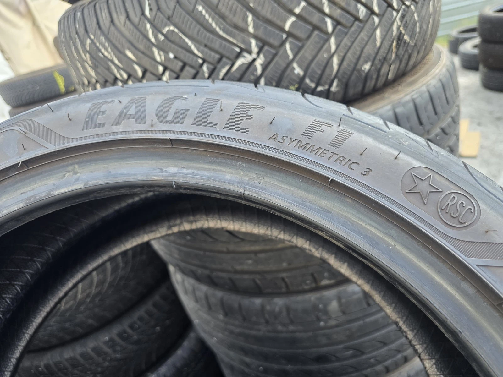 Гуми Летни 225/45R19, снимка 9 - Гуми и джанти - 56731039