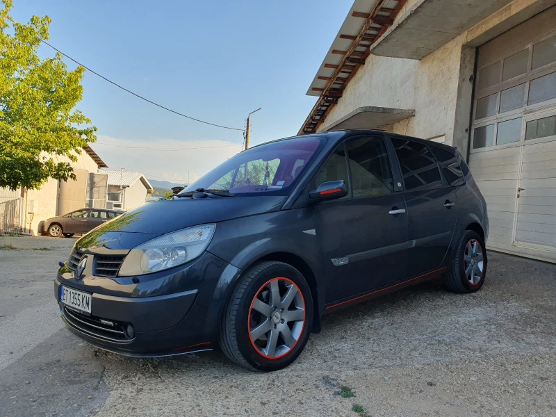 Renault Grand scenic 2.0 150hp, снимка 10 - Автомобили и джипове - 47070808