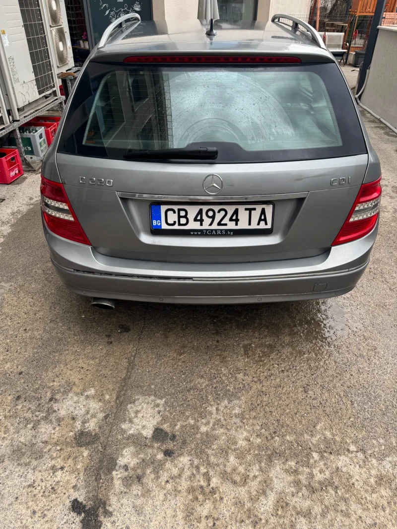 Mercedes-Benz C 220, снимка 4 - Автомобили и джипове - 49610467