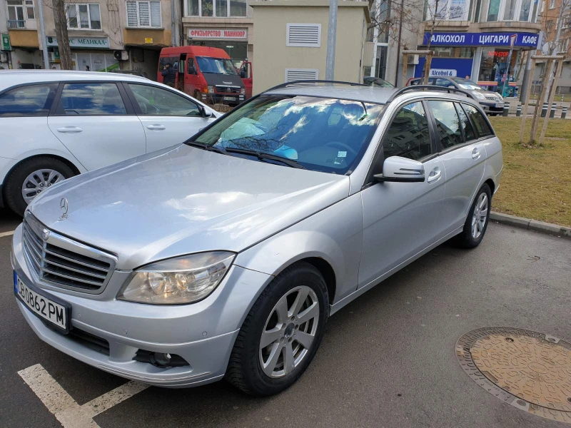 Mercedes-Benz C 220 CDI, снимка 4 - Автомобили и джипове - 52530451