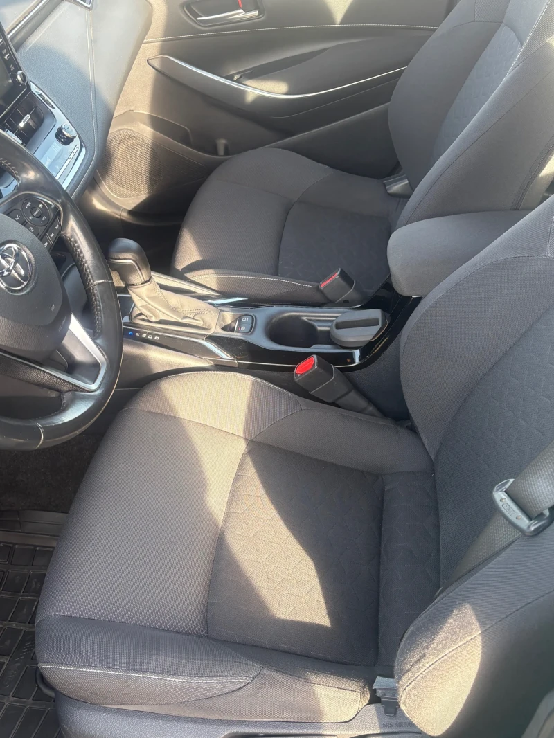 Toyota Corolla, снимка 10 - Автомобили и джипове - 53091320