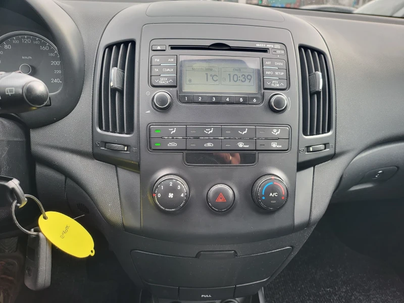 Hyundai I30 1.4 16v GPL, снимка 13 - Автомобили и джипове - 53227020