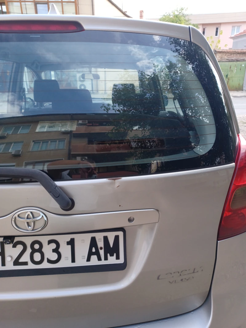 Toyota Corolla verso 2.0 D4D 90к.с., снимка 9 - Автомобили и джипове - 53258804