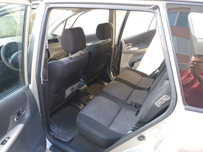 Toyota Corolla verso 2.0 D4D 90к.с., снимка 6 - Автомобили и джипове - 53258804