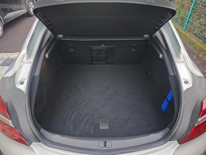 Opel Insignia 2.0iTurbo/Avtomat/4X4/FaceLift/FULL, снимка 12 - Автомобили и джипове - 53396694