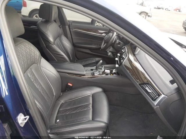 BMW 540 XDRIVE* M-PACK* BOWERS & WILKINS* SPORT EXHAUST* , снимка 7 - Автомобили и джипове - 53976557