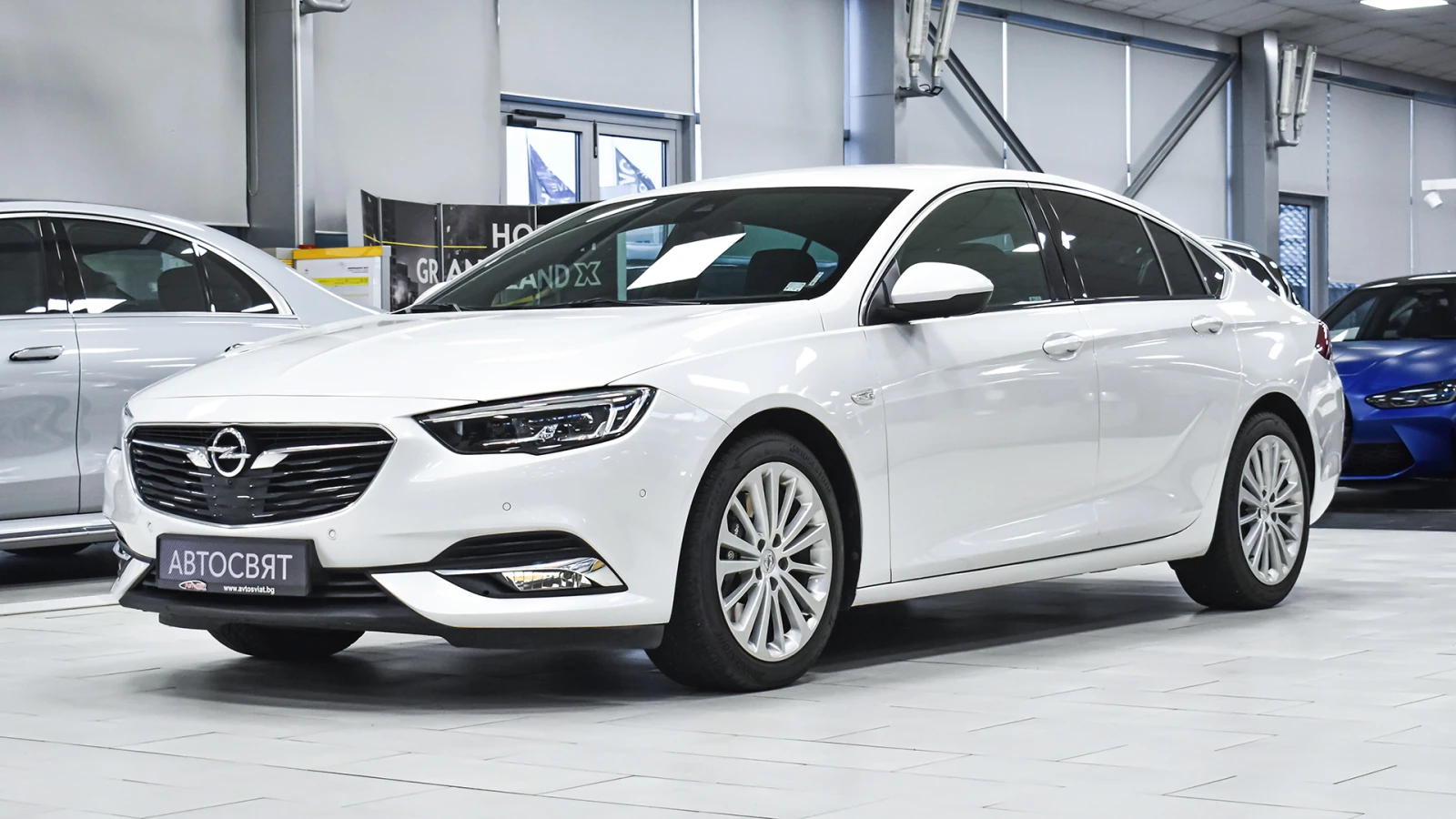 Opel Insignia Grand Sport 2.0 Turbo Innovation 4x4 Automatic - изображение 4