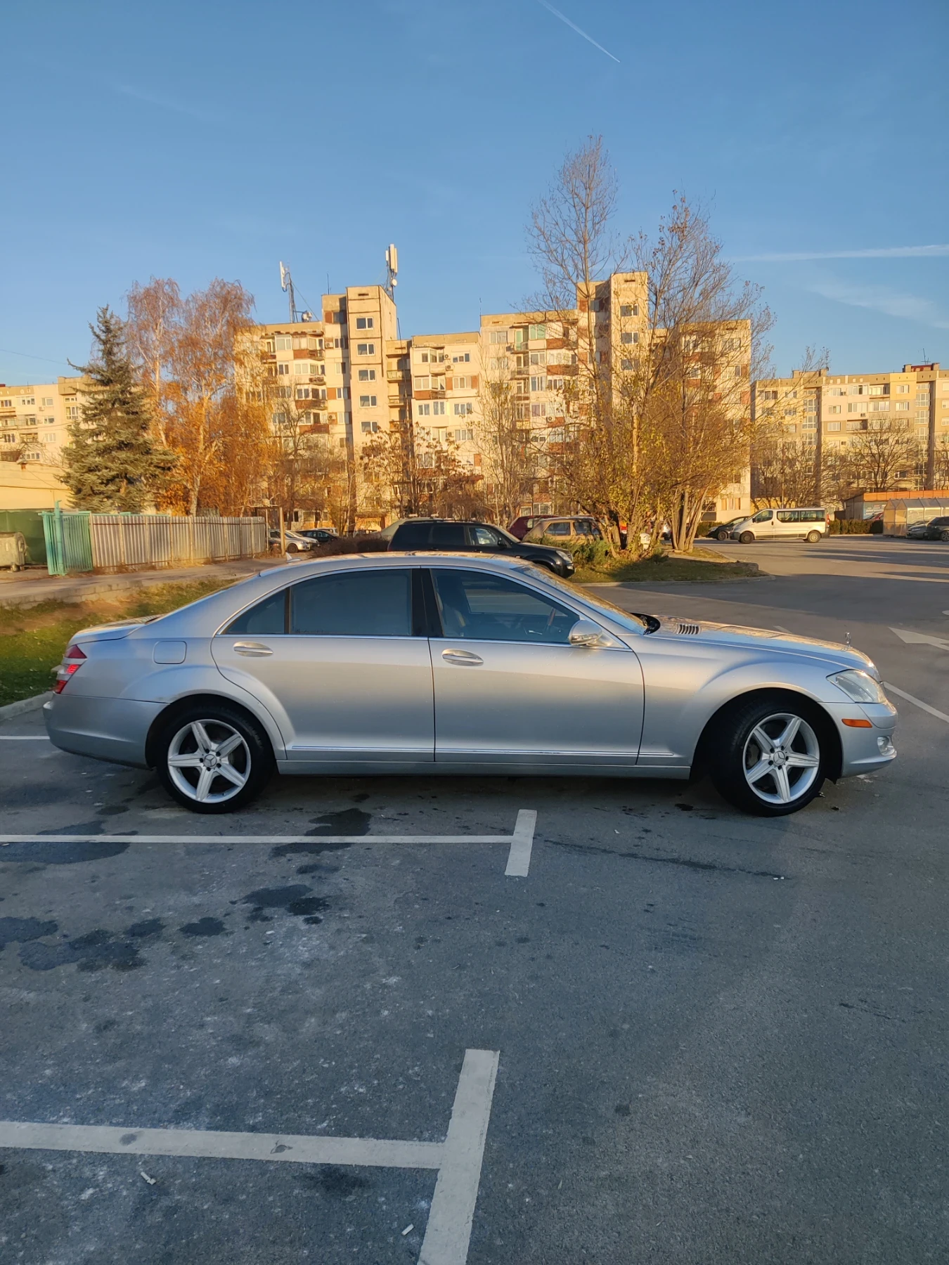 Mercedes-Benz S 500 550* 4Matic* Дистроник* Вакуум на вратите - изображение 6