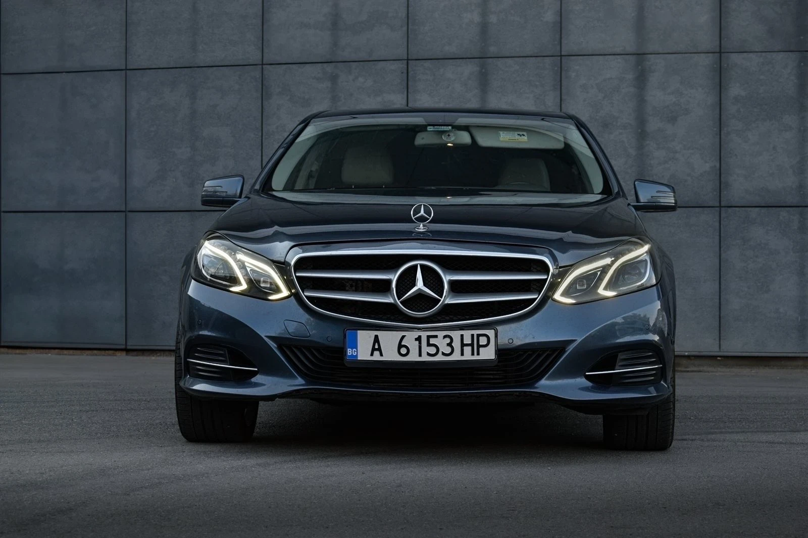 Mercedes-Benz E 250 4matic , LED , РЕАЛНИ КМ! - изображение 5