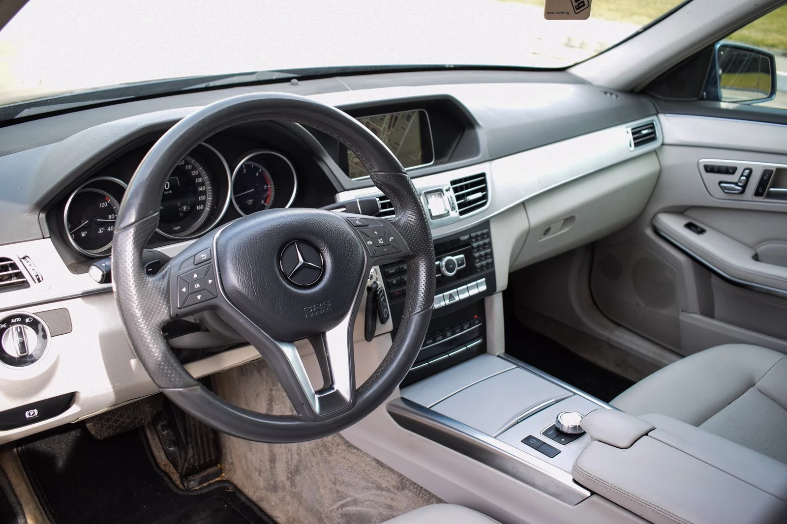 Mercedes-Benz E 250 4matic , LED , РЕАЛНИ КМ!!!, снимка 10 - Автомобили и джипове - 51103664