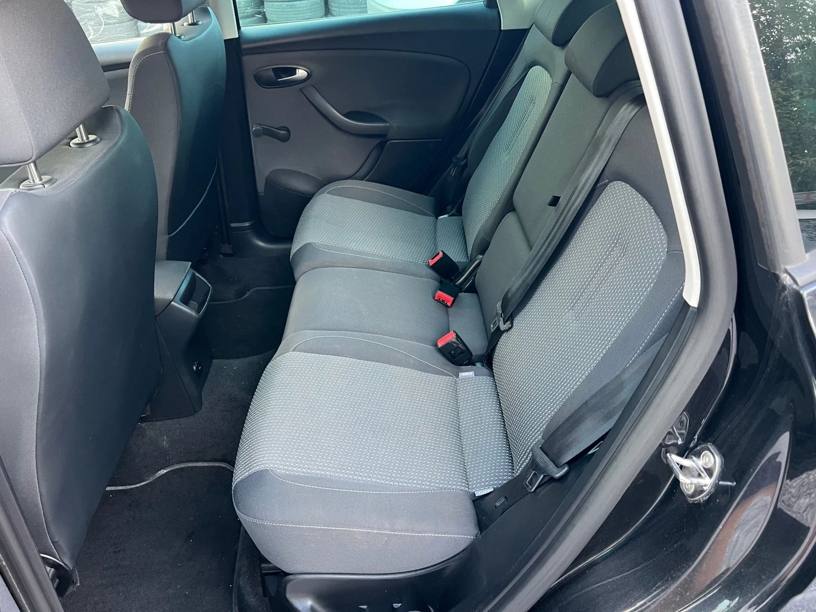Seat Altea 1.4 80коня 92000км! - изображение 9