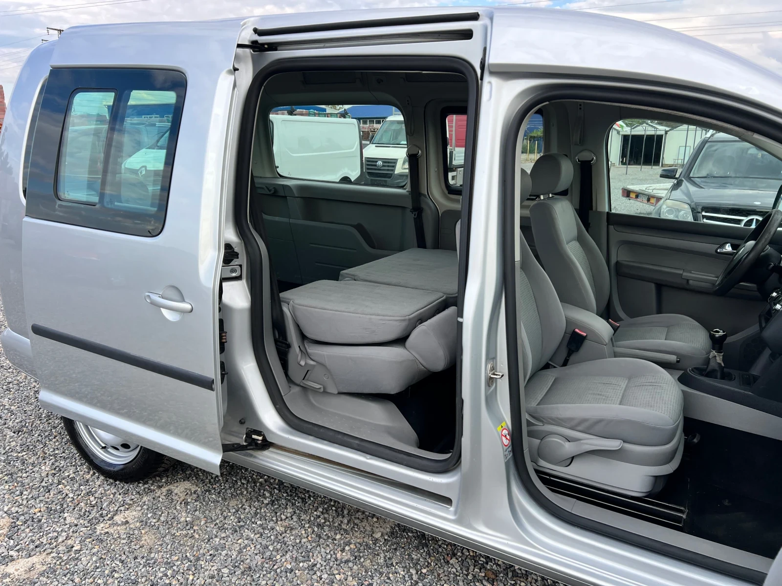 VW Caddy 5 МЕСТА МАКСИ - изображение 8