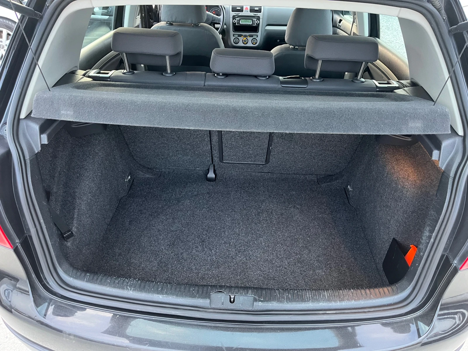 VW Golf 1, 9 TDI 105 6 скорости, снимка 10 - Автомобили и джипове - 53712430