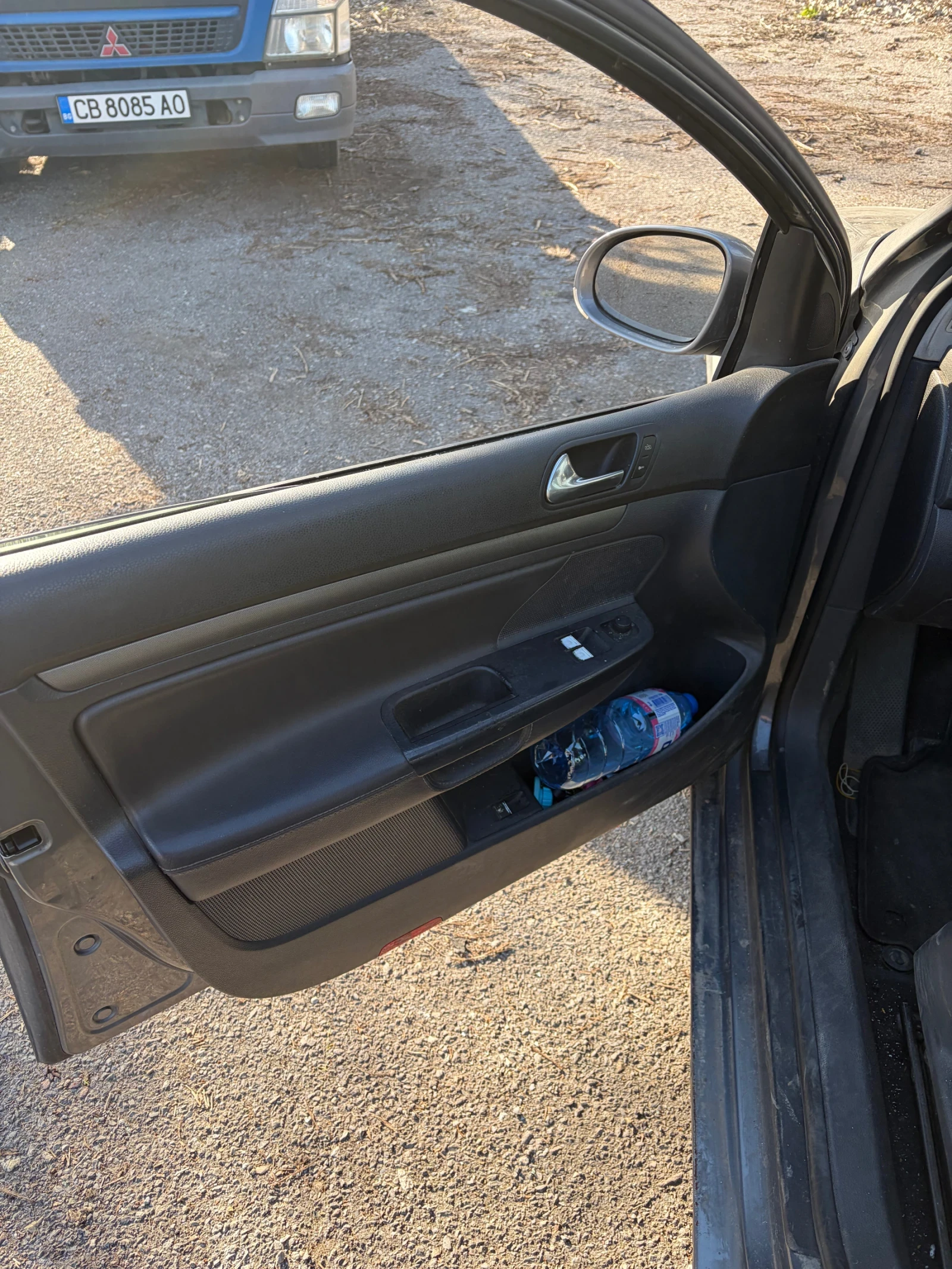 VW Golf 2.0FSI , снимка 4 - Автомобили и джипове - 53834209